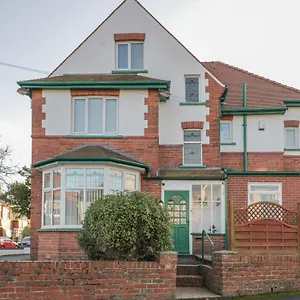 https://hillcrest-scarborough.yorkshirehotels.net