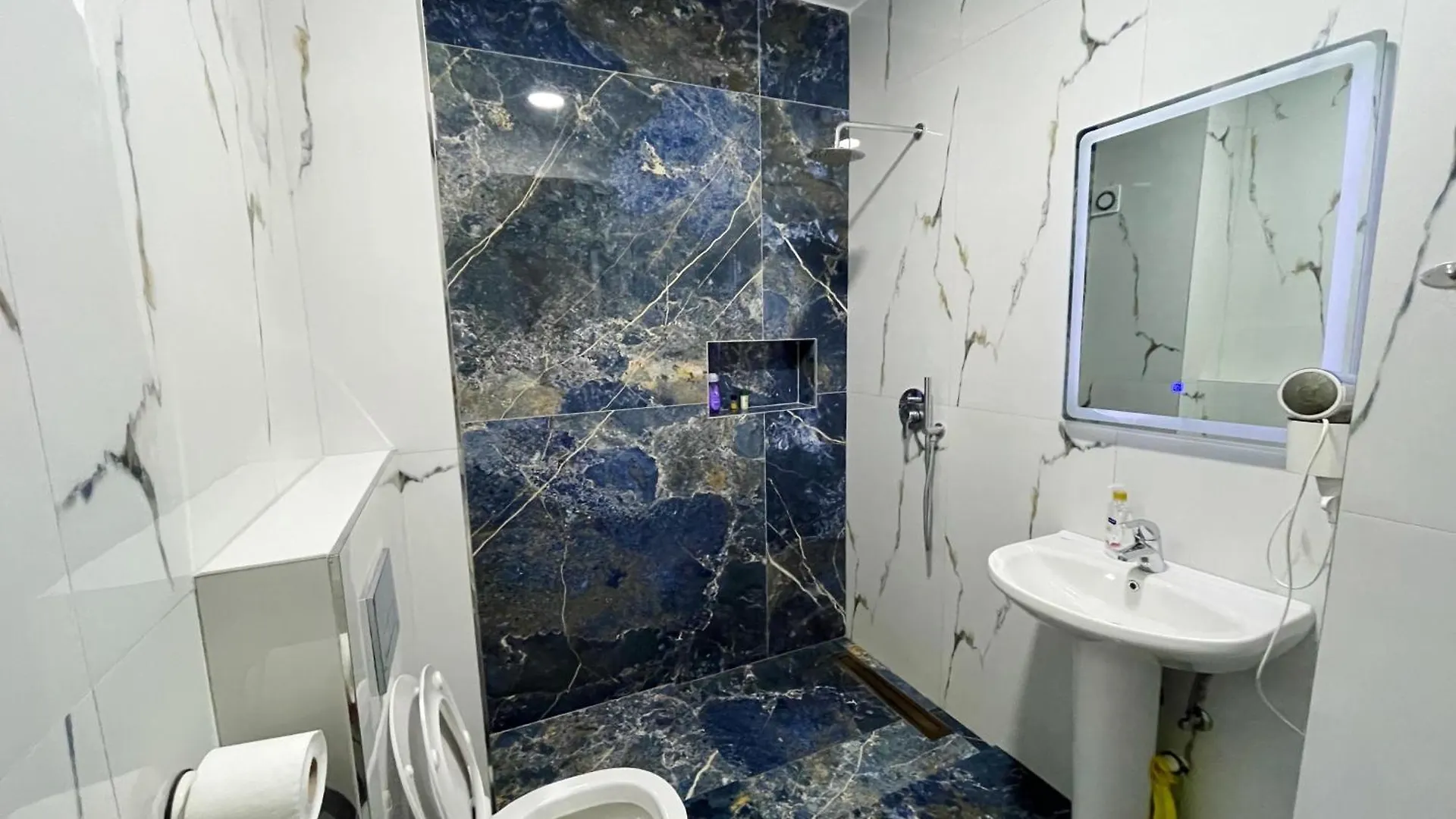Saranda Terraces Apartment Rentals  Sarandë